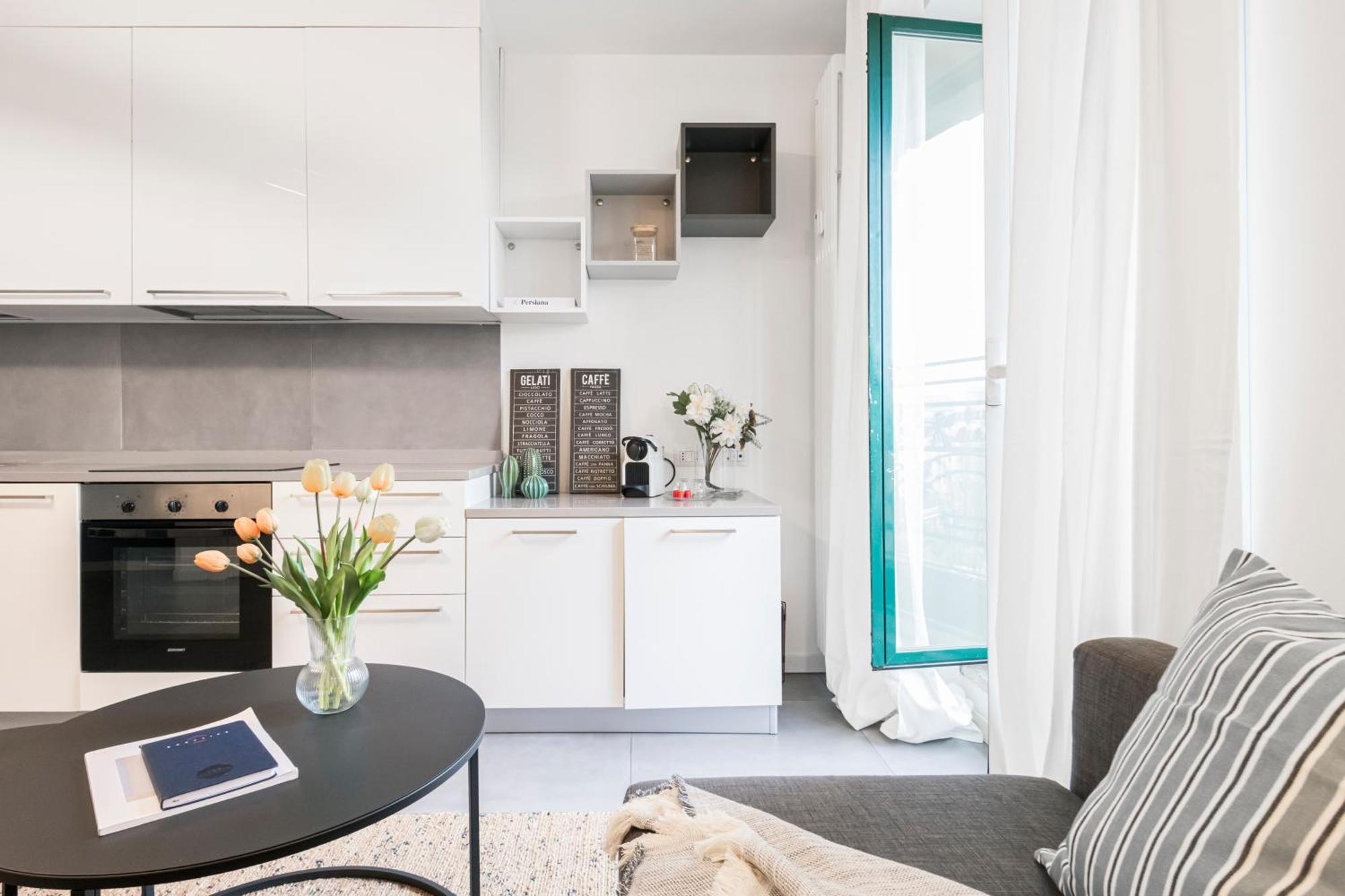 Beautiful Flat Fully Furnished In P.Ta Romana ميلان المظهر الخارجي الصورة